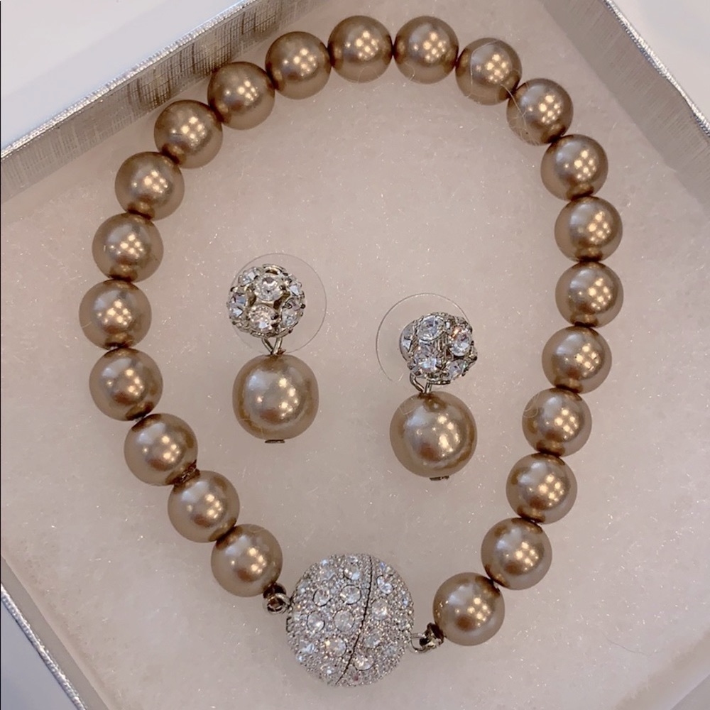 Pearl Crystal Bracelet & Earring Set
